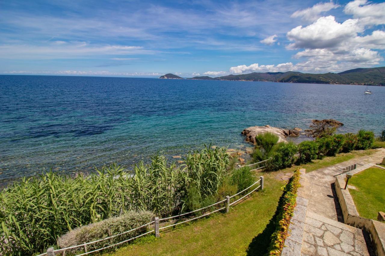 Villa Le Sprizze A Bordo Del Mare - Goelba Marciana Marina  Exterior foto